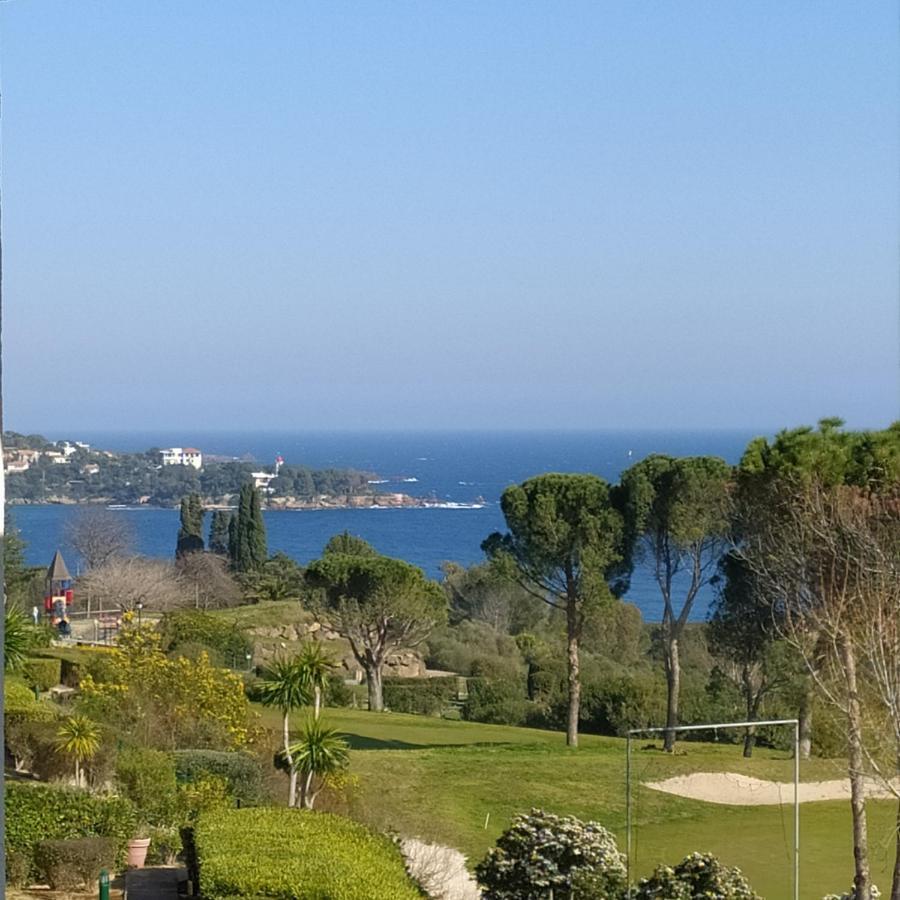 Studio 4P Vue Mer Calme Cap Esterel Saint-Raphael  Luaran gambar